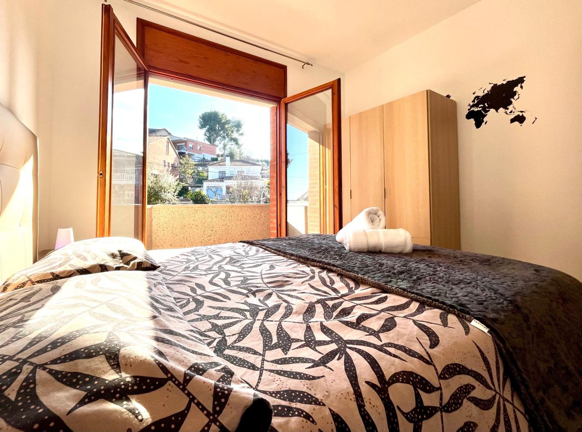 Amplio Apartamento, 5 Camas سانت إستيفي سيسروفير المظهر الخارجي الصورة